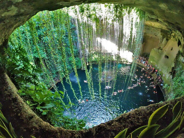 cenotes